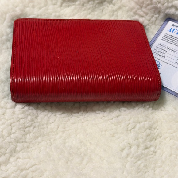 Louis Vuitton Red Epi Agenda PM with COA - EUC - Picture 4 of 8